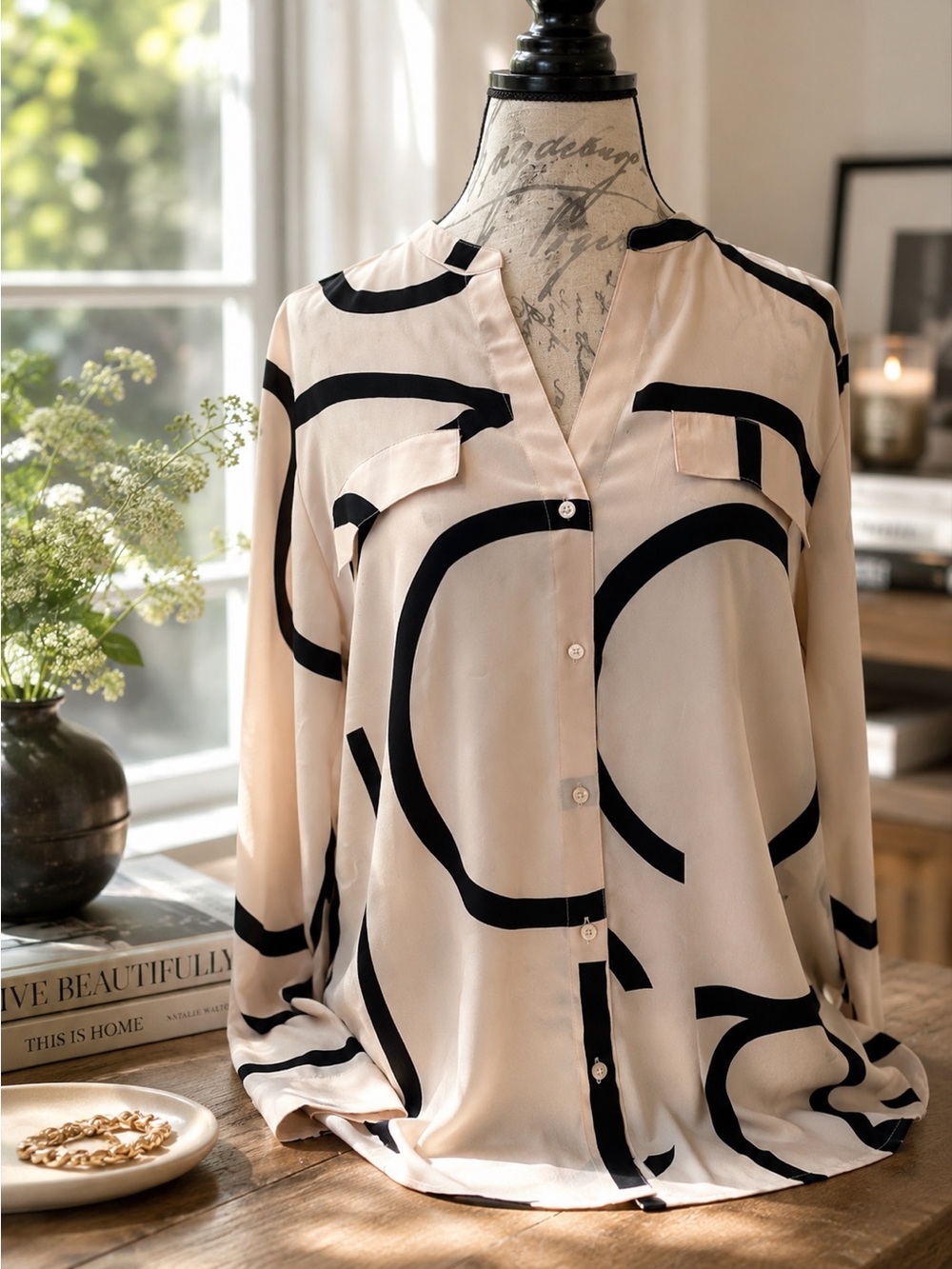 Calvin Klein Abstract Logo Print Button-Down Blouse Size Large